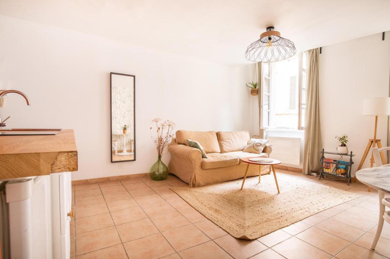 Coquet Appartement Typique Du Panier Marseille Bagian luar foto